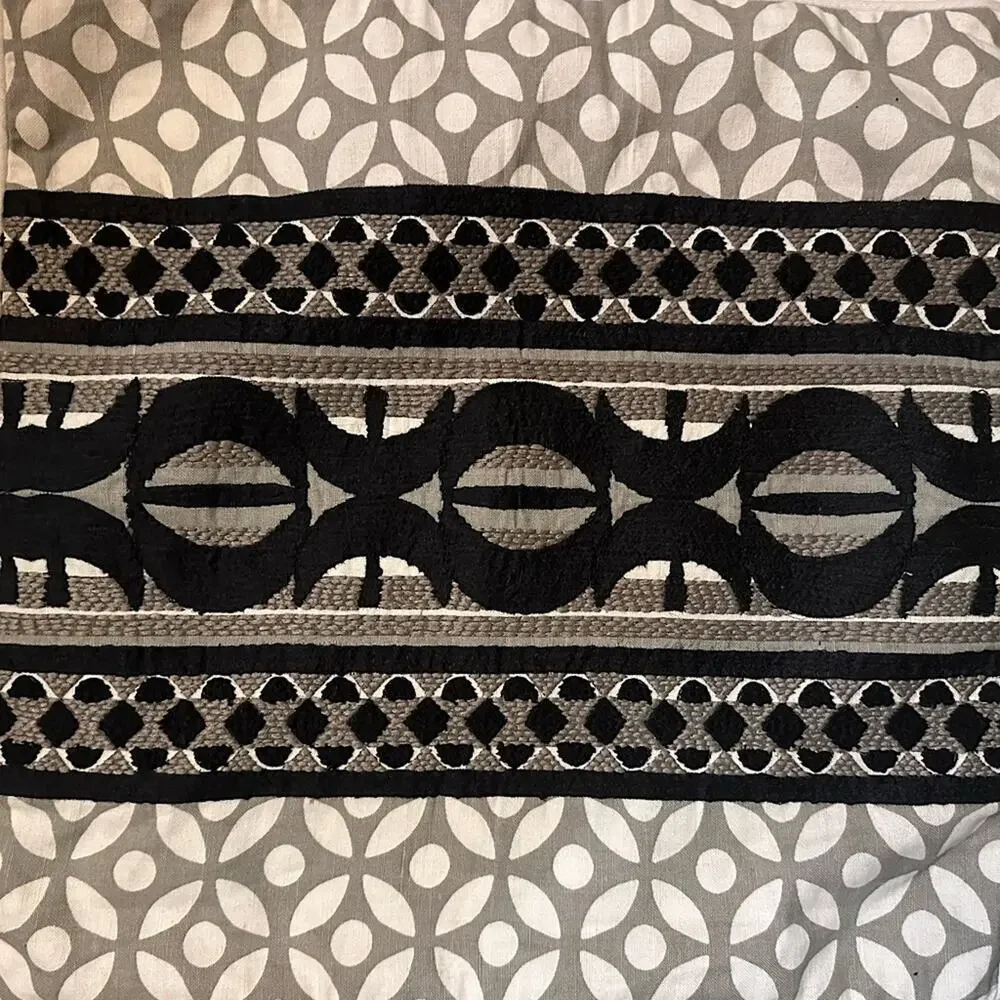 Villa Boho Knit/Linen Pillowcase 18”x18”